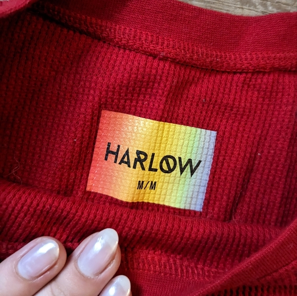 💚 2/15 Harlow Baby Tee - Picture 2 of 2